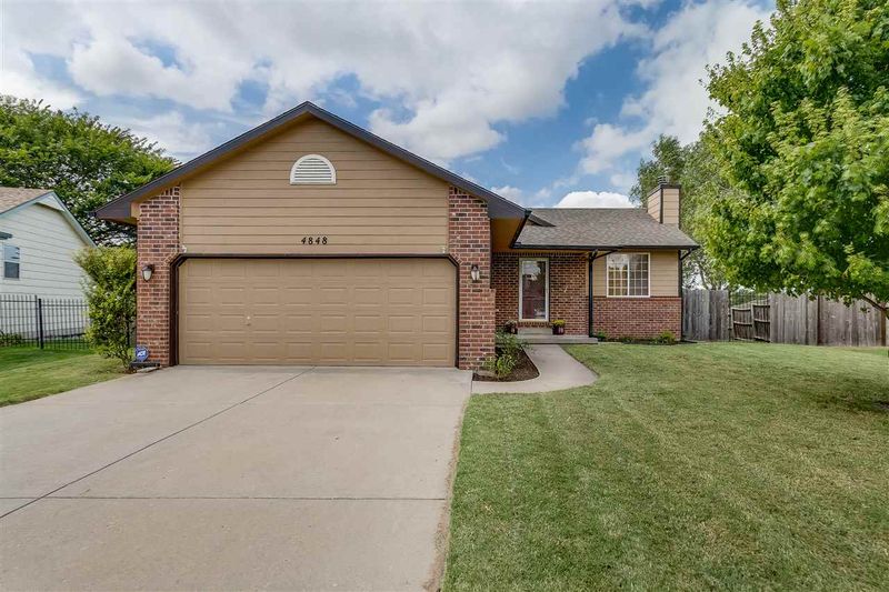 4848 E Ashton St, Bel Aire, KS 67220
