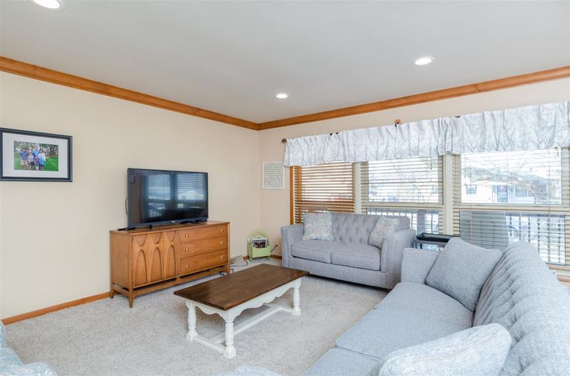108 Duncan Ter, Newton, KS 67114