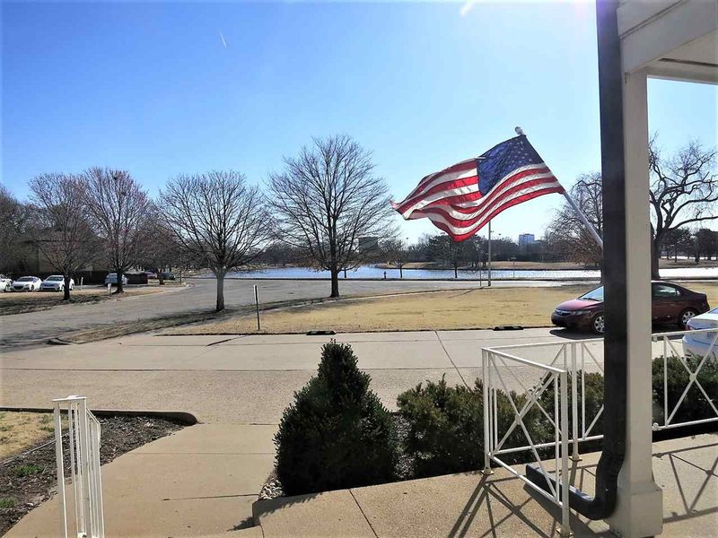 715 N Stackman Dr #715a, Wichita, KS 67203