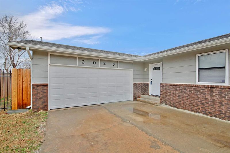2026 E Fairchild St, Park City, KS 67219