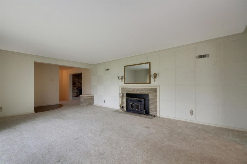105 Courtleigh St, Wichita, KS 67218