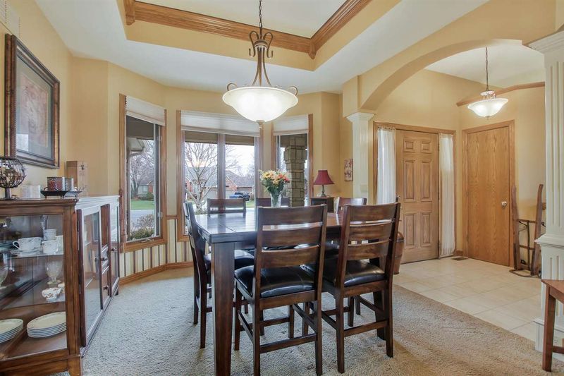 233 S Breezy Pointe Ct, Wichita, KS 67235