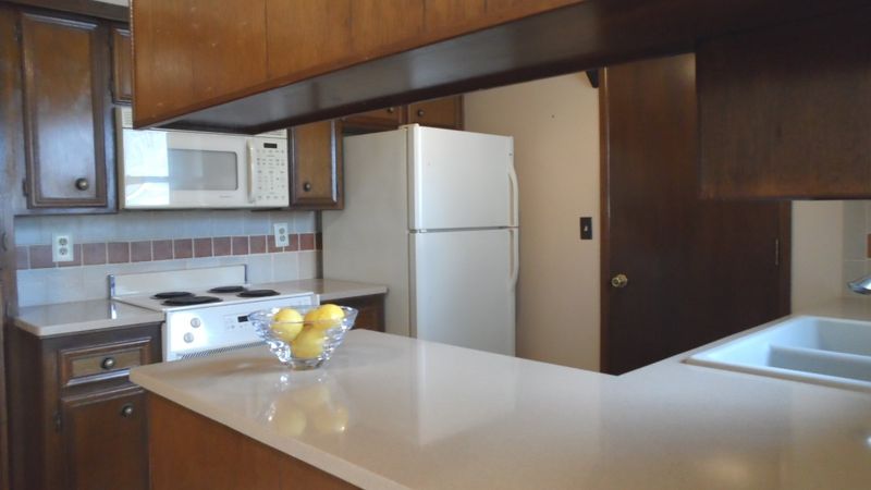 1418 E Maple St, Derby, KS 67037