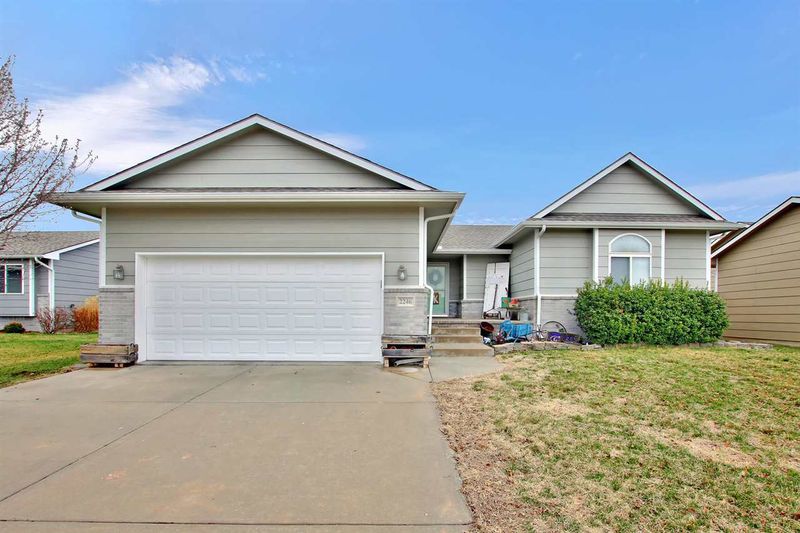 2246 S Milstead St, Wichita, KS 67209