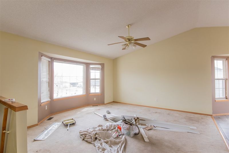 2219 N Horseshoe Cir, Derby, KS 67037