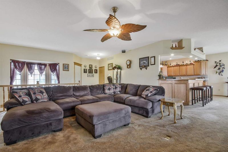 568 N Caleb St, Haysville, KS 67060
