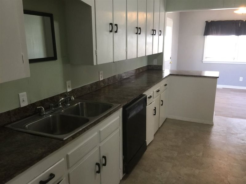 803 N Battin, Wichita, KS 67208