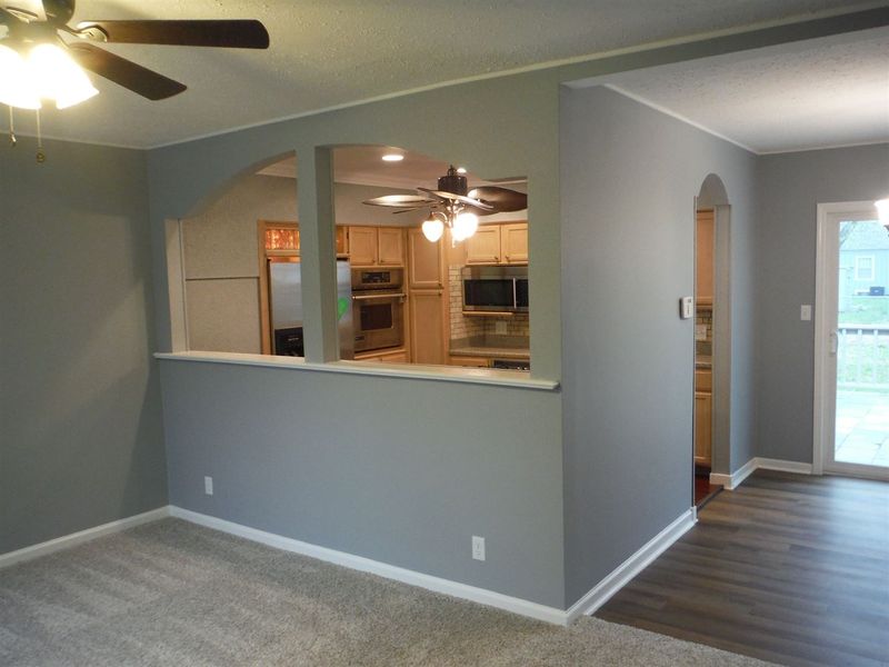 2116 E Rivera St, Wichita, KS 67211