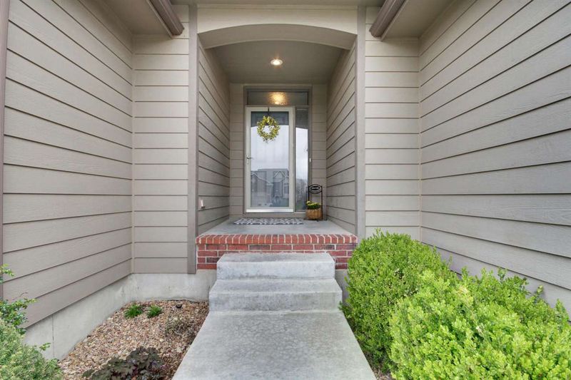2541 N Sandstone St, Andover, KS 67002