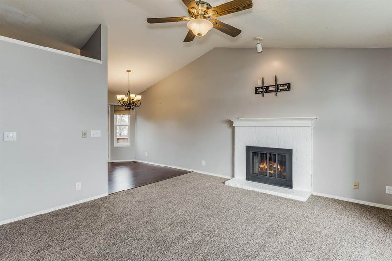 7201 E Brookview Cir, Wichita, KS 67226