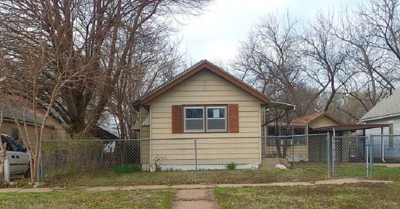 426 W 4th, Newton, KS 67114