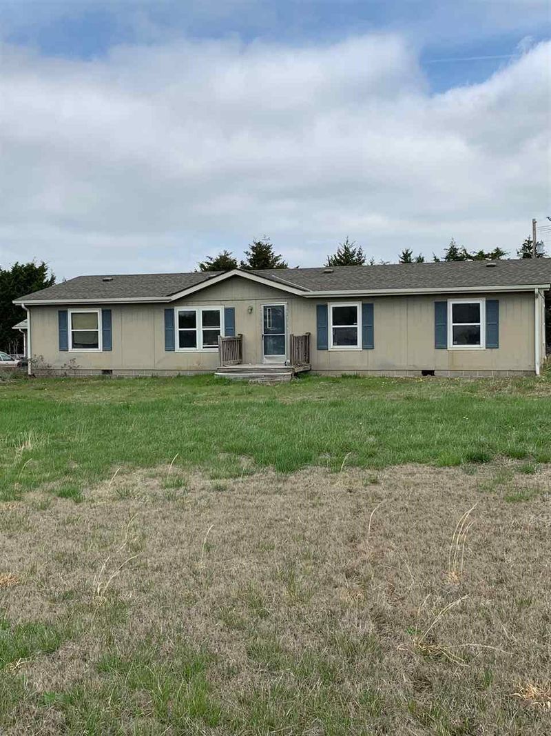 1646 140 Ave N, Mulvane, KS 67110
