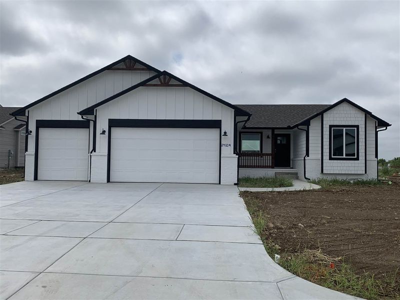 2409 E Velvet Leaf Ct, Andover, KS 67002