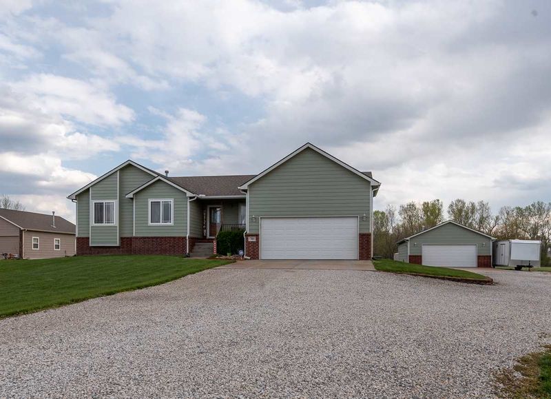701 E Chukker, Haysville, KS 67060