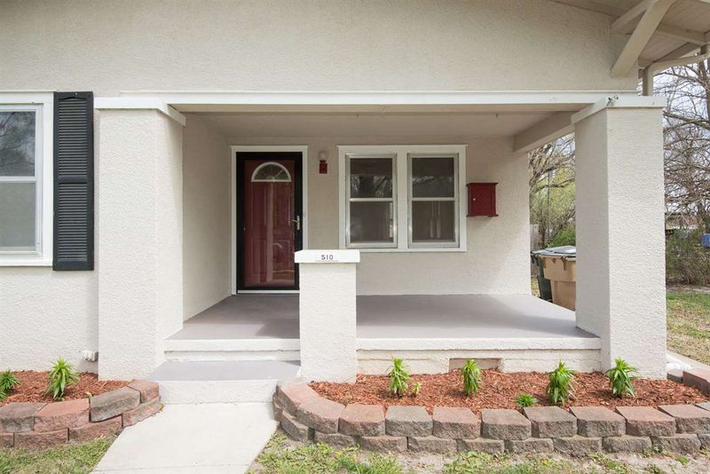 510 Santa Fe St, Halstead, KS 67056