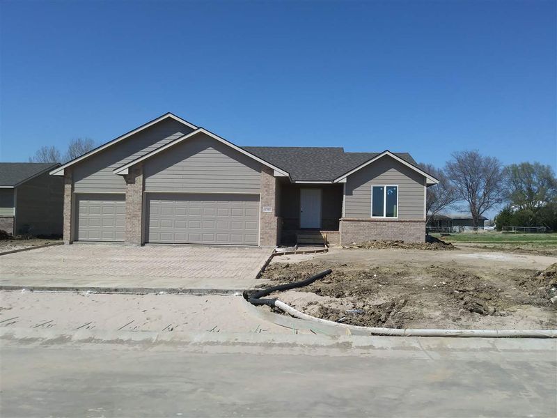 1702 S Stephanie St, Wichita, KS 67207