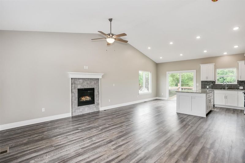 6402 S Jade Ct, Derby, KS 67037