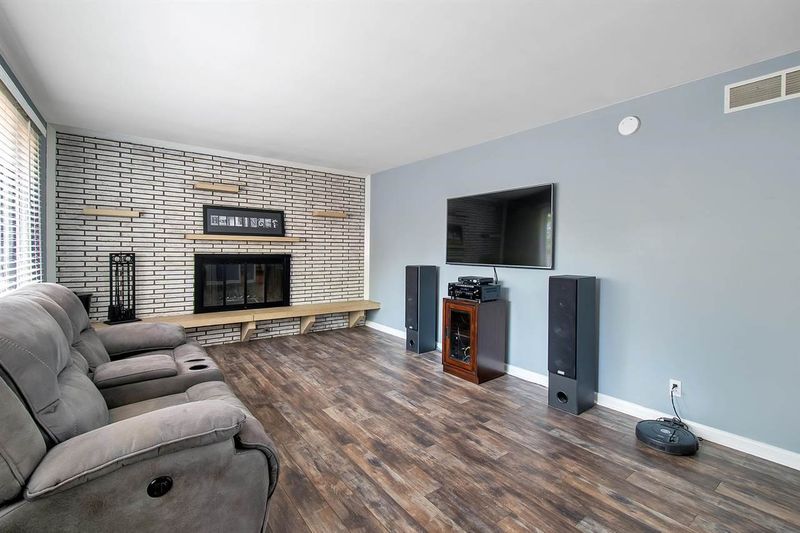9924 W Binter, Wichita, KS 67212
