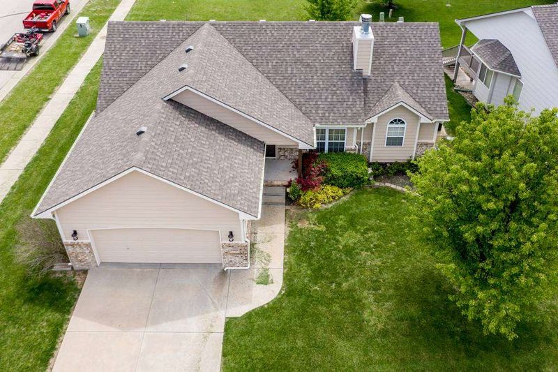 12325 E Mainsgate St, Wichita, KS 67226
