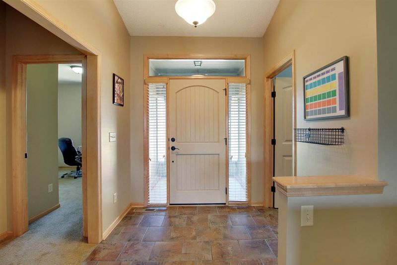 10913 W Waterside Ct, Maize, KS 67101