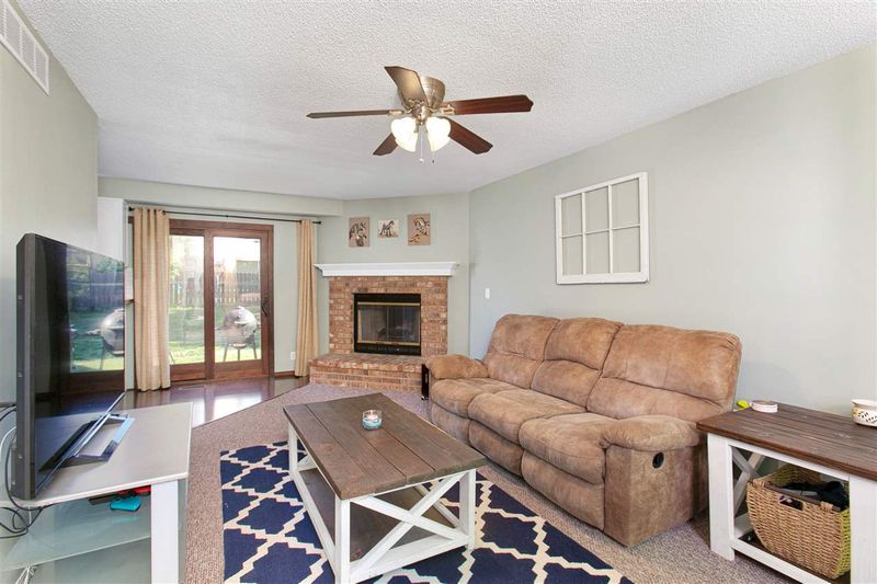 240 W Mallard Dr, Derby, KS 67037