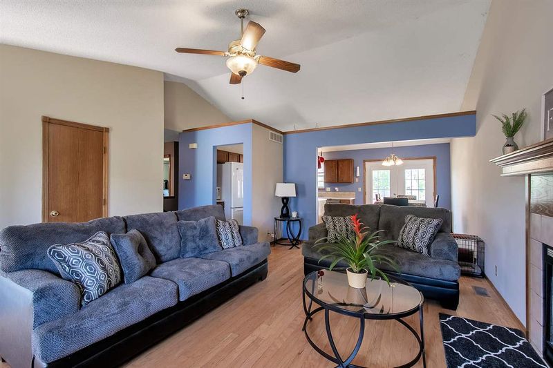 934 Stetson Cir, Maize, KS 67101
