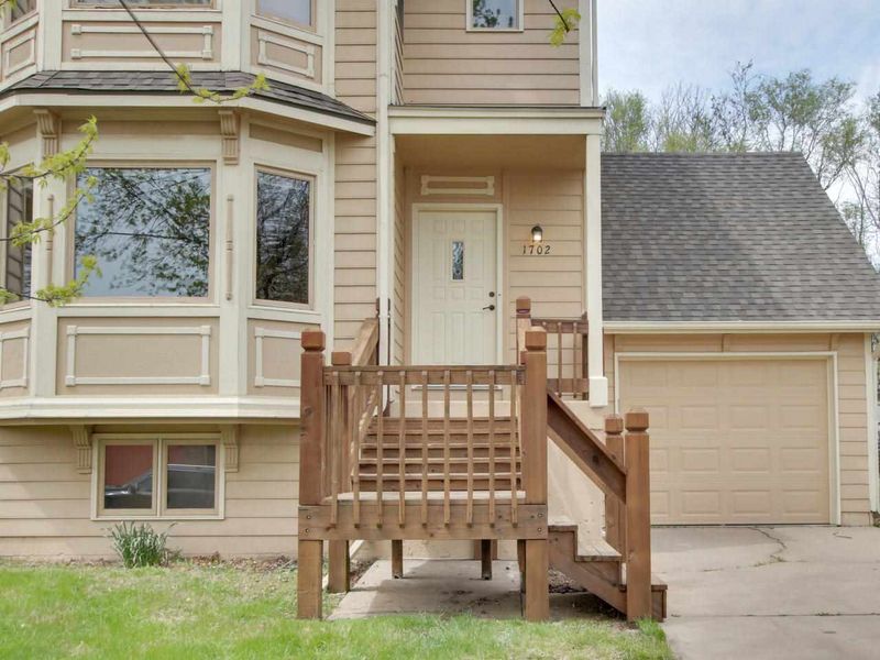 1702 E Evergreen, Derby, KS 67037
