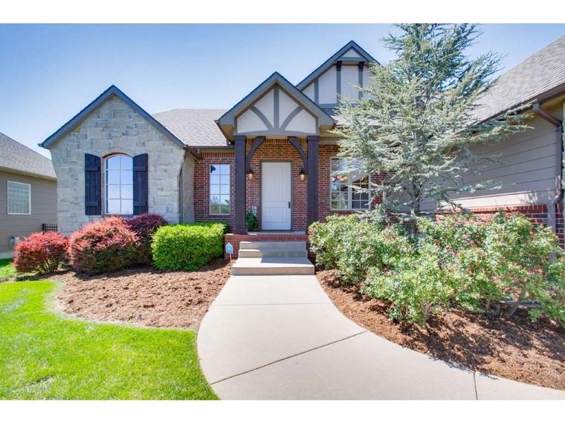1921 N Split Rail, Wichita, KS 67230