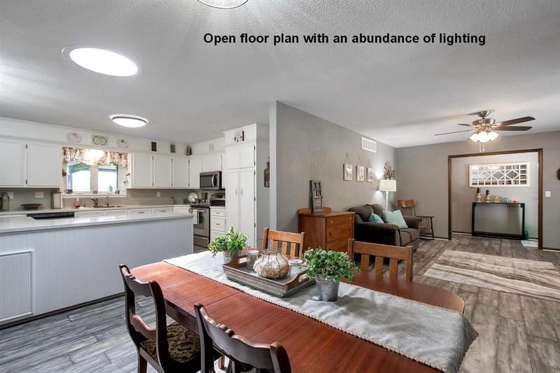 11847 SW 230th St, Douglass, KS 67039