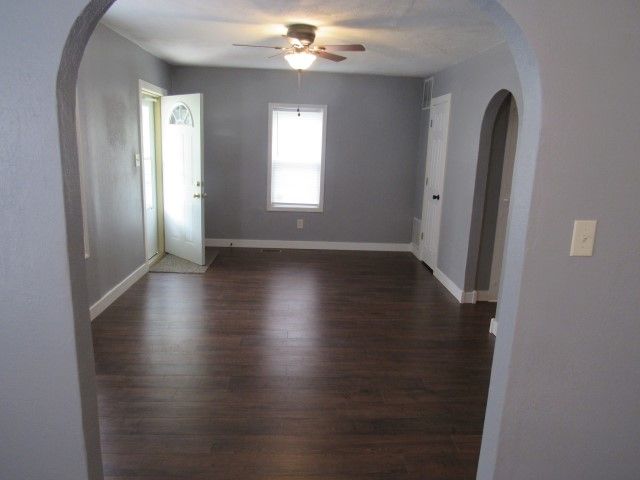 1758 S Palisade, Wichita, KS 67213