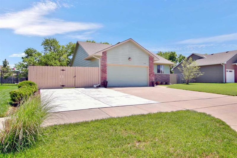 3036 N Emerson St, Derby, KS 67037