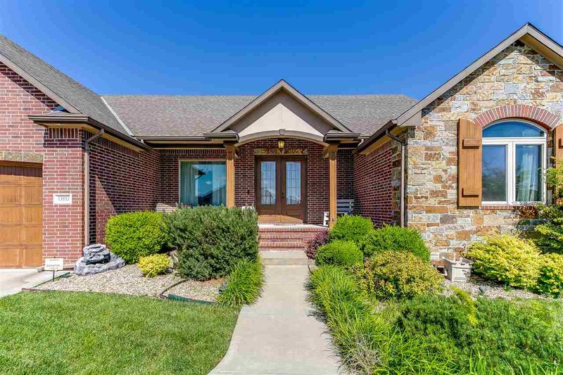 13533 E Mustang Cir, Wichita, KS 67230