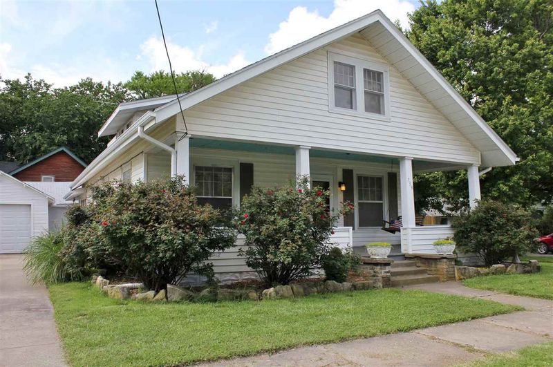 739 W 3rd, El Dorado, KS 67042