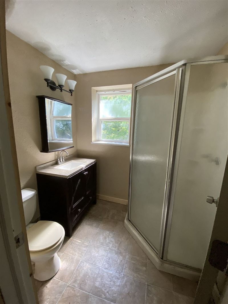 1613 E Orme St #1615 E Orme, Wichita, KS 67211