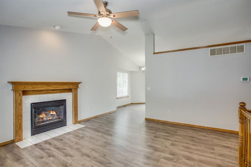 233 W Tall Tree Rd, Derby, KS 67037