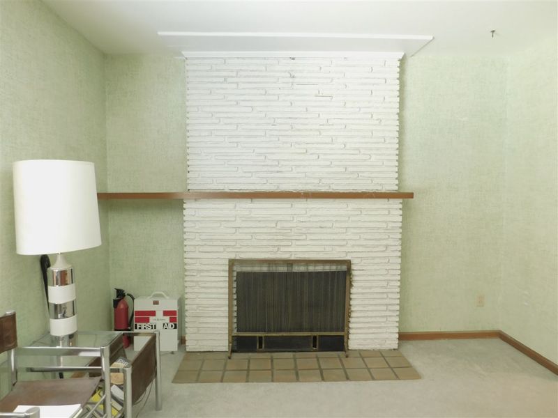 2318 S Hillside, Wichita, KS 67211