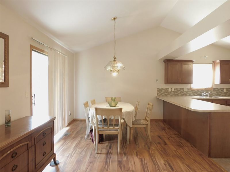 234 N Lakeside Dr, Andover, KS 67002