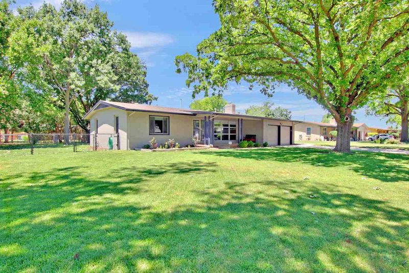 3239 N Carlock St, Wichita, KS 67204