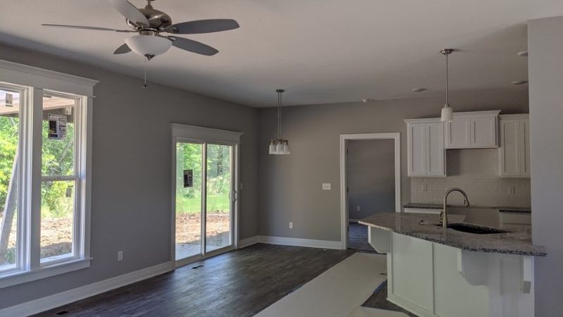3370 N Laughlin, Derby, KS 67037