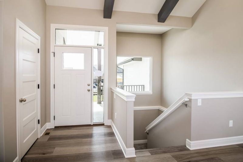 1069 S Arbor Creek Ct, Goddard, KS 67052