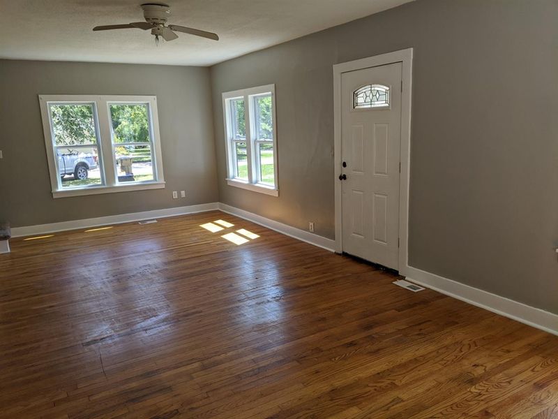 904 N Olive, Peabody, KS 66866