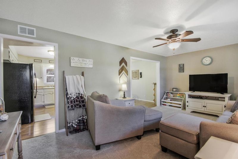 333 S Mccandless Dr, Andover, KS 67002