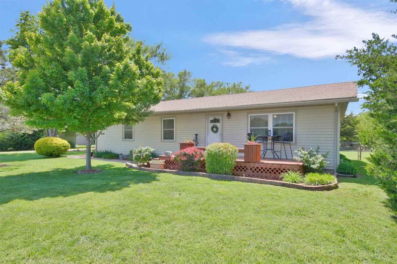 333 S Mccandless Dr, Andover, KS 67002
