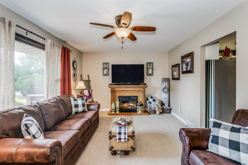 3414 Meadowlark Ln, Winfield, KS 67156
