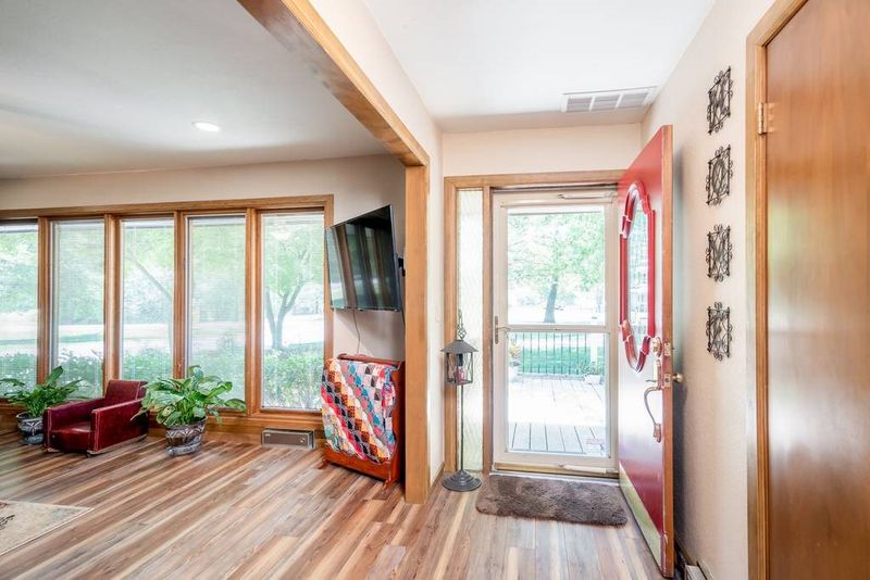 1 N Lakeside Dr, Augusta, KS 67010