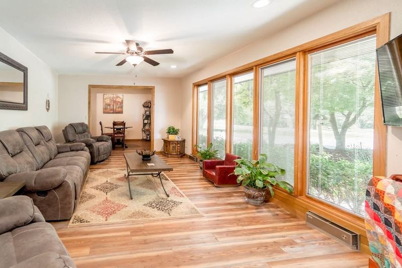 1 N Lakeside Dr, Augusta, KS 67010