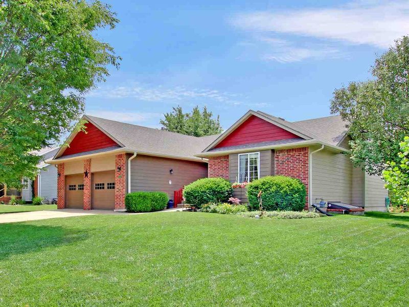 1125 Wedgewood Pl, Newton, KS 67114