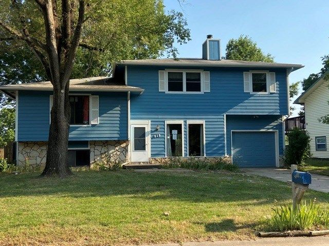 519 E Campus St, Wichita, KS 67216