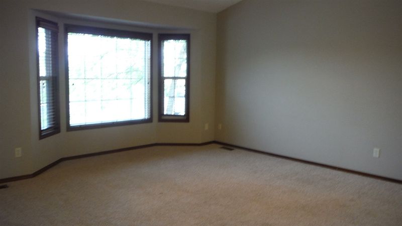 821 Hedgewood St, Andover, KS 67002
