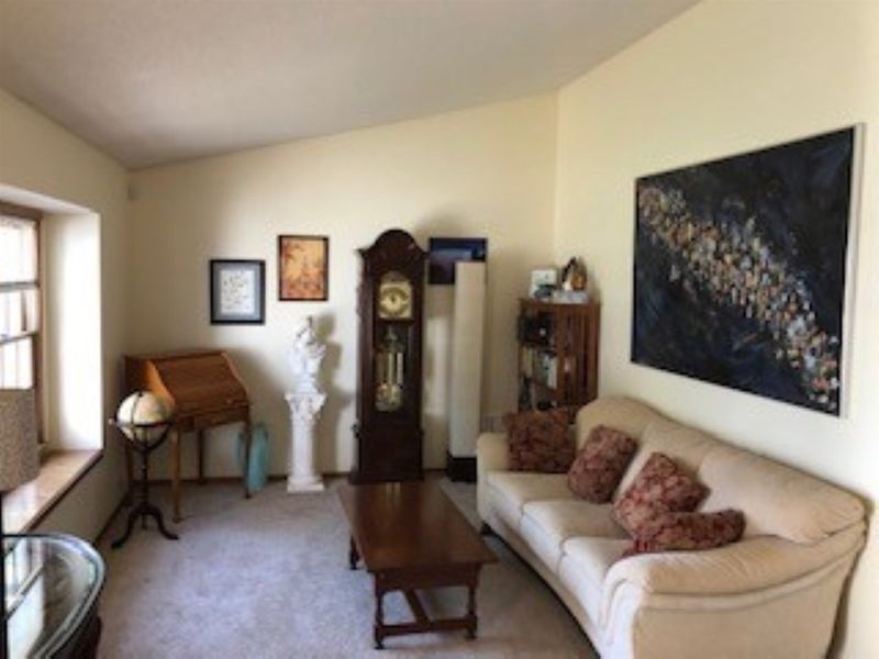 4419 E Edgemoor Ct, Bel Aire, KS 67220